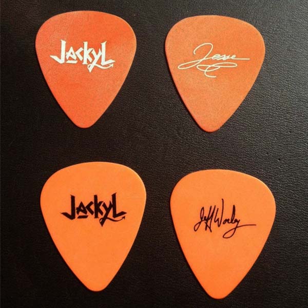 guitar picks